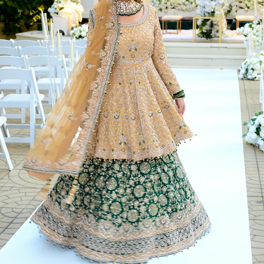 embroidery bridal lehnga